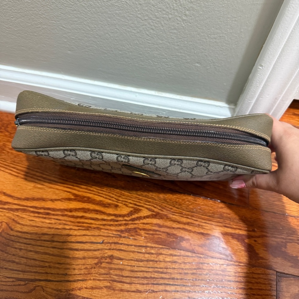 Gucci Plus Vintage Toiletry Bag - Picture 5 of 9